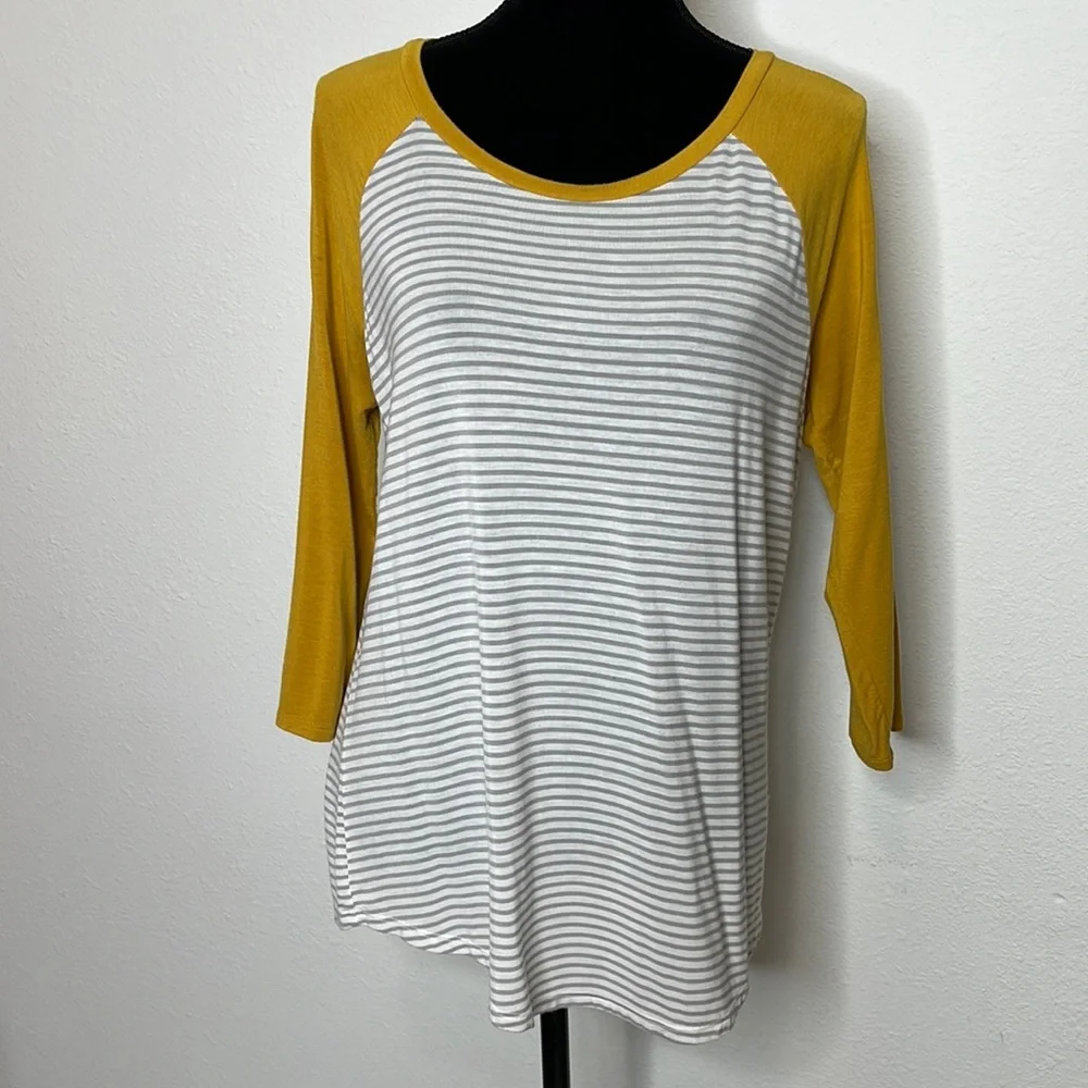 Maurices size M raglan sleeve gray and white stripes with mustard sleeves - Picture 1 of 8
